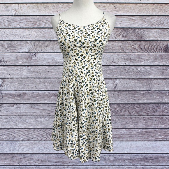 Old Navy Dresses & Skirts - Old Navy Fit and Flare Cami Dress